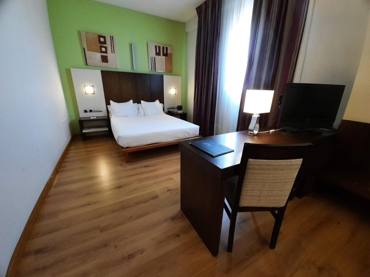 Hotel La Borona Gijón Esterno foto