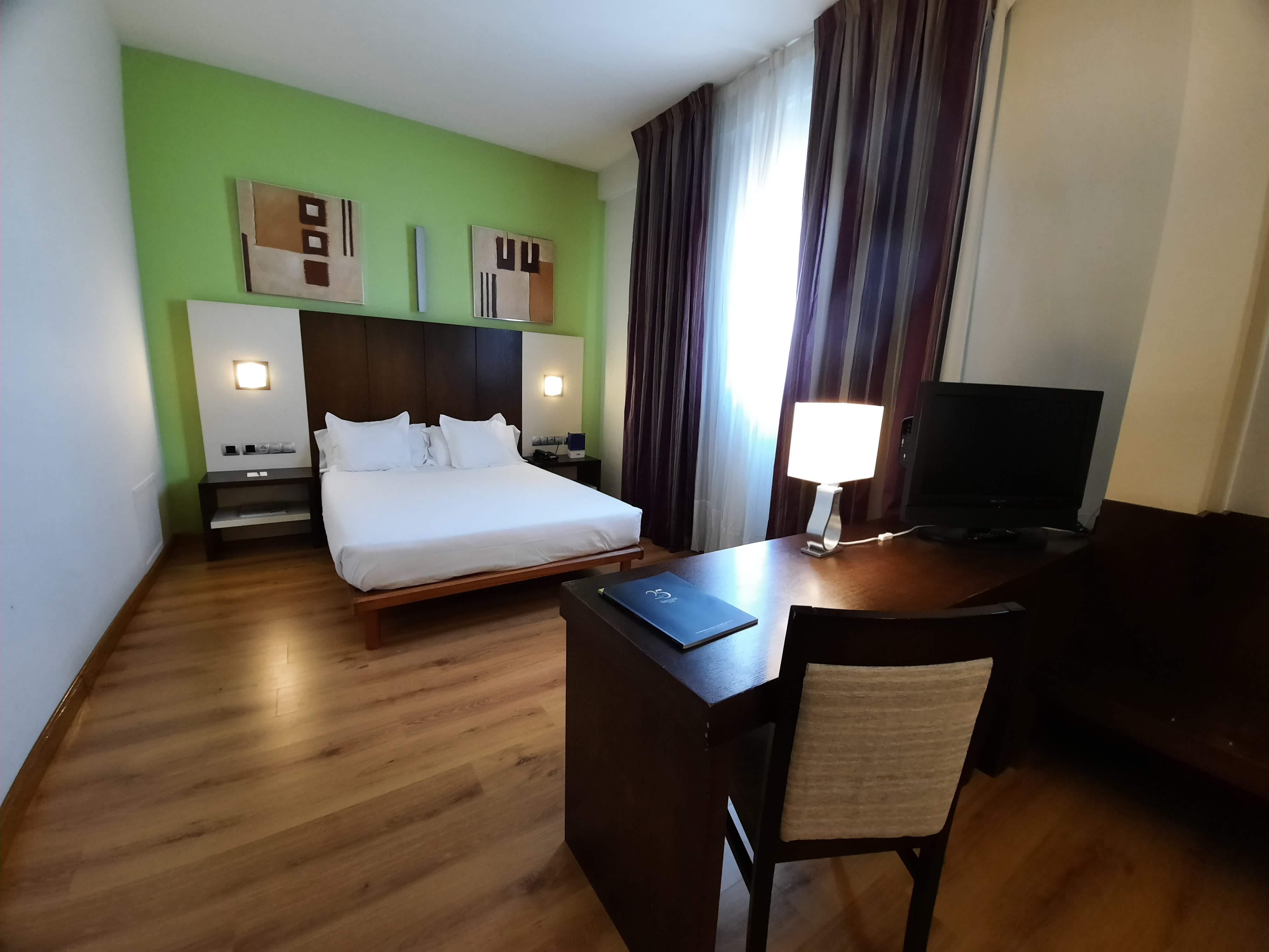 Hotel La Borona Gijón Esterno foto