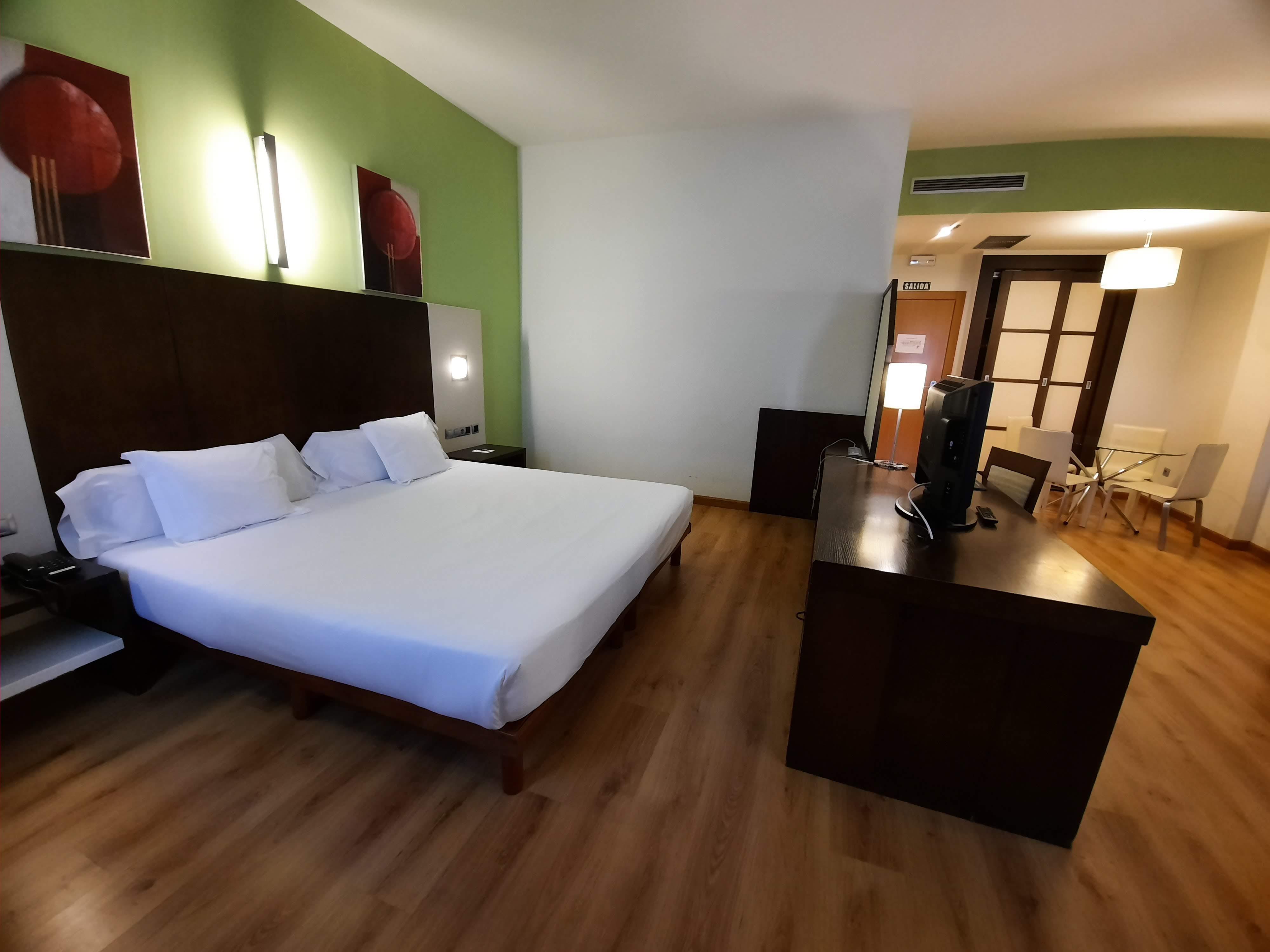 Hotel La Borona Gijón Esterno foto