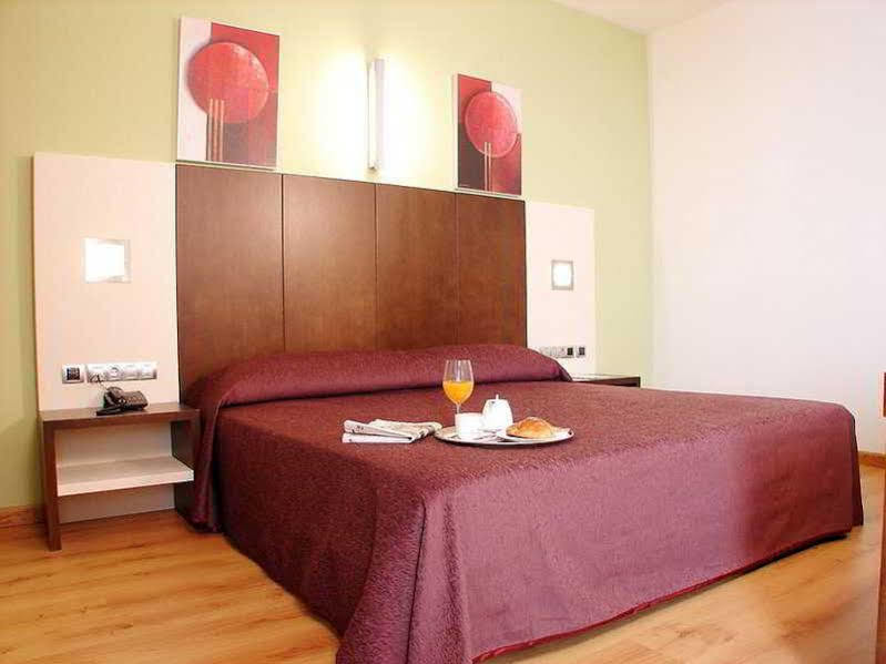 Hotel La Borona Gijón Esterno foto